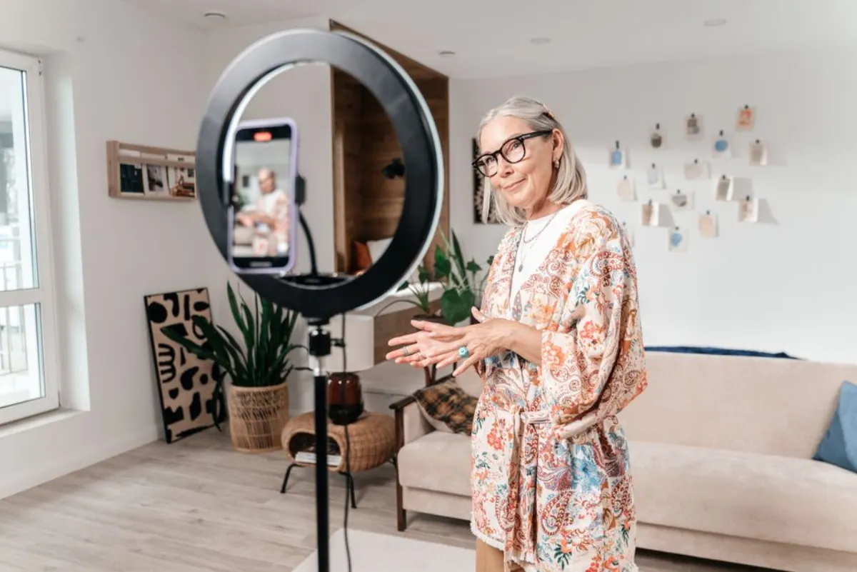 elderly influencer