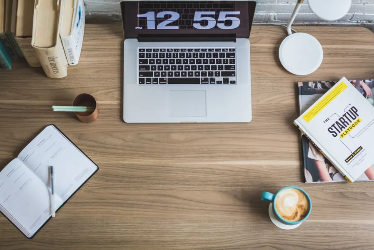startup desk
